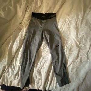 Nike pro cropped leggings